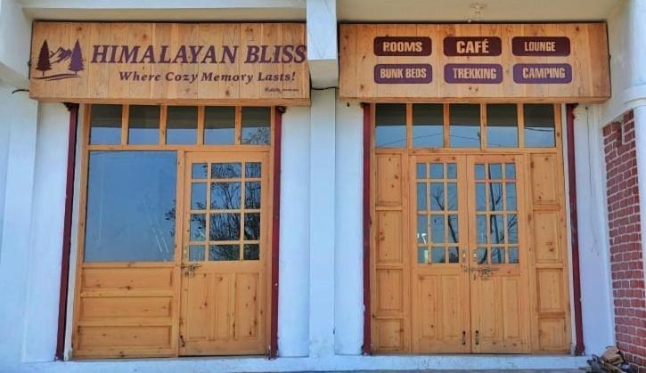 Himalayan Bliss Hotel Chakrāta Exterior foto